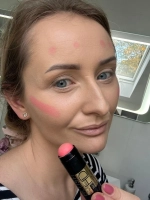 Beautiful pink cheeks without powder