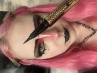 Kocham ten eyeliner mój ulubiony